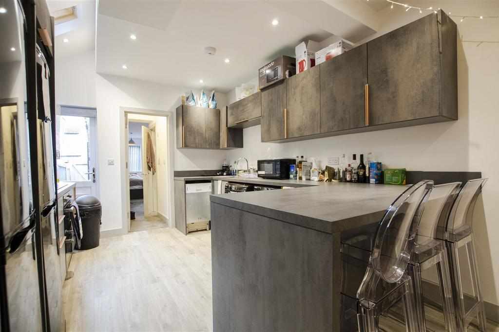 Flat Tiverton Road in Birmingham