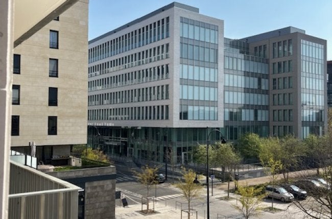 Flat Rue du Commandant Louis Guy in Rueil-Malmaison