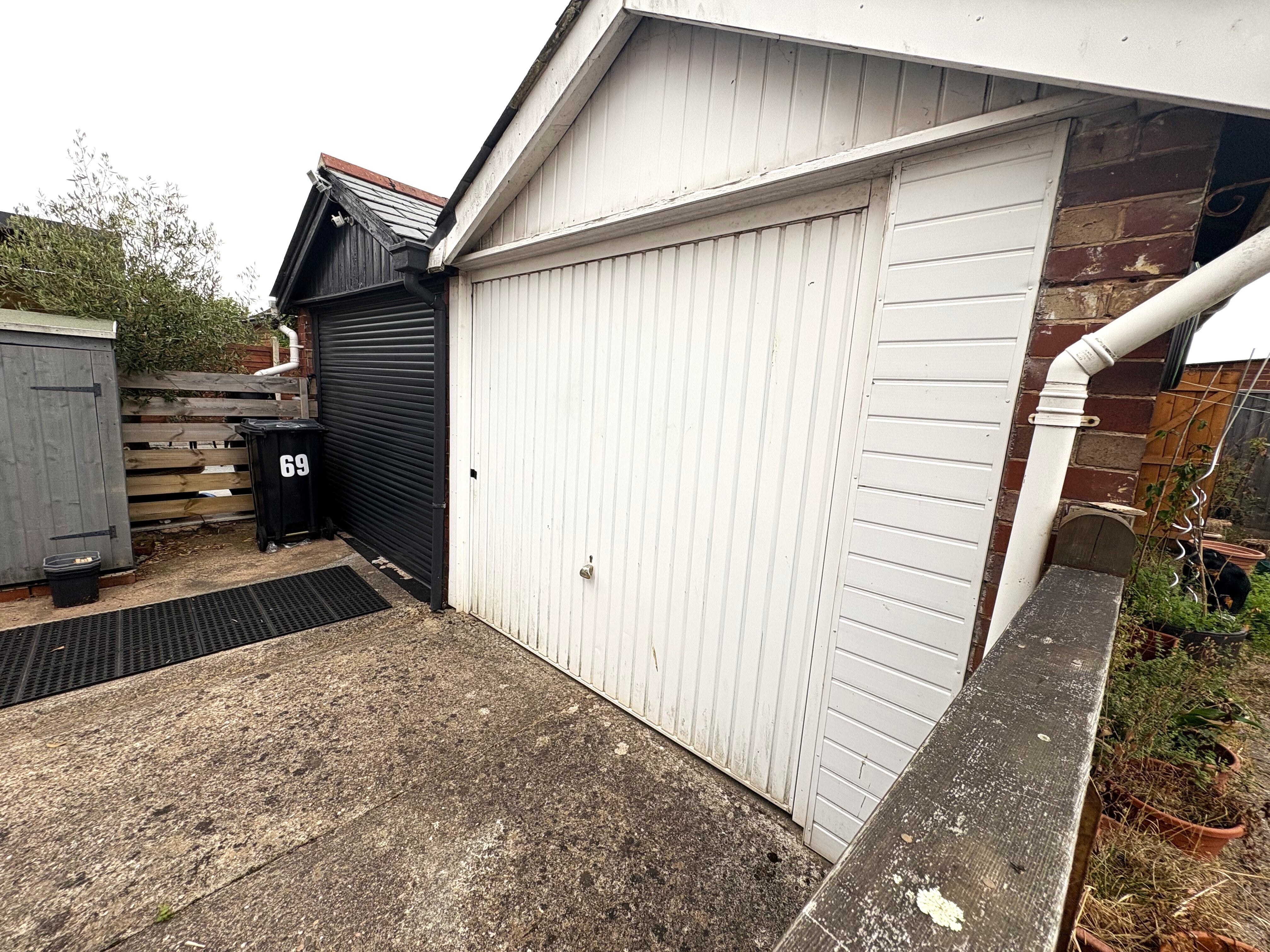 House Sweetbrier Lane in Exeter