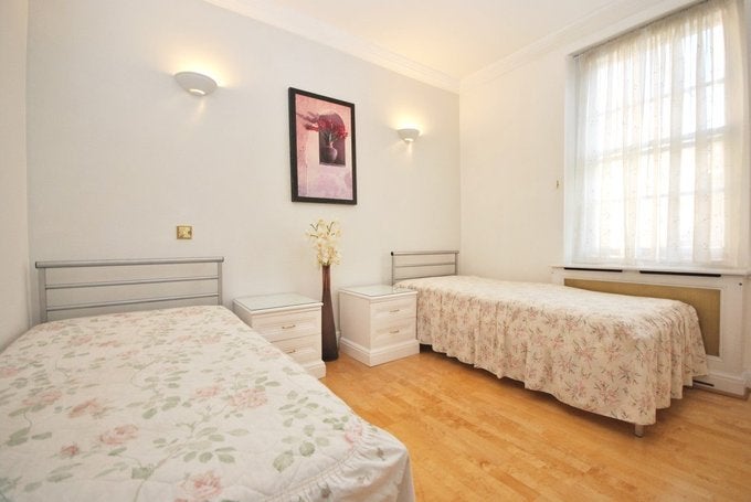 Flat Bryanston Place in London