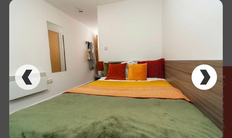 Room Gemini Road in Salford
