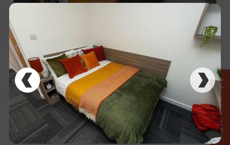 Room Gemini Road in Salford