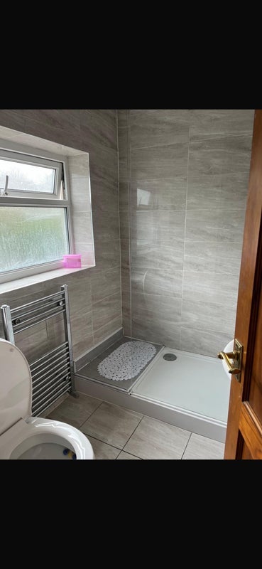 Room Llantrisant Street in Cardiff