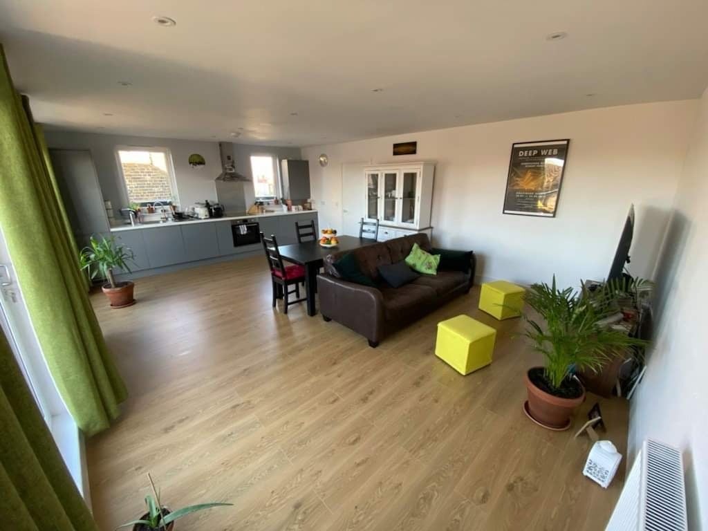 Flat Fifth Avenue in Greater London
