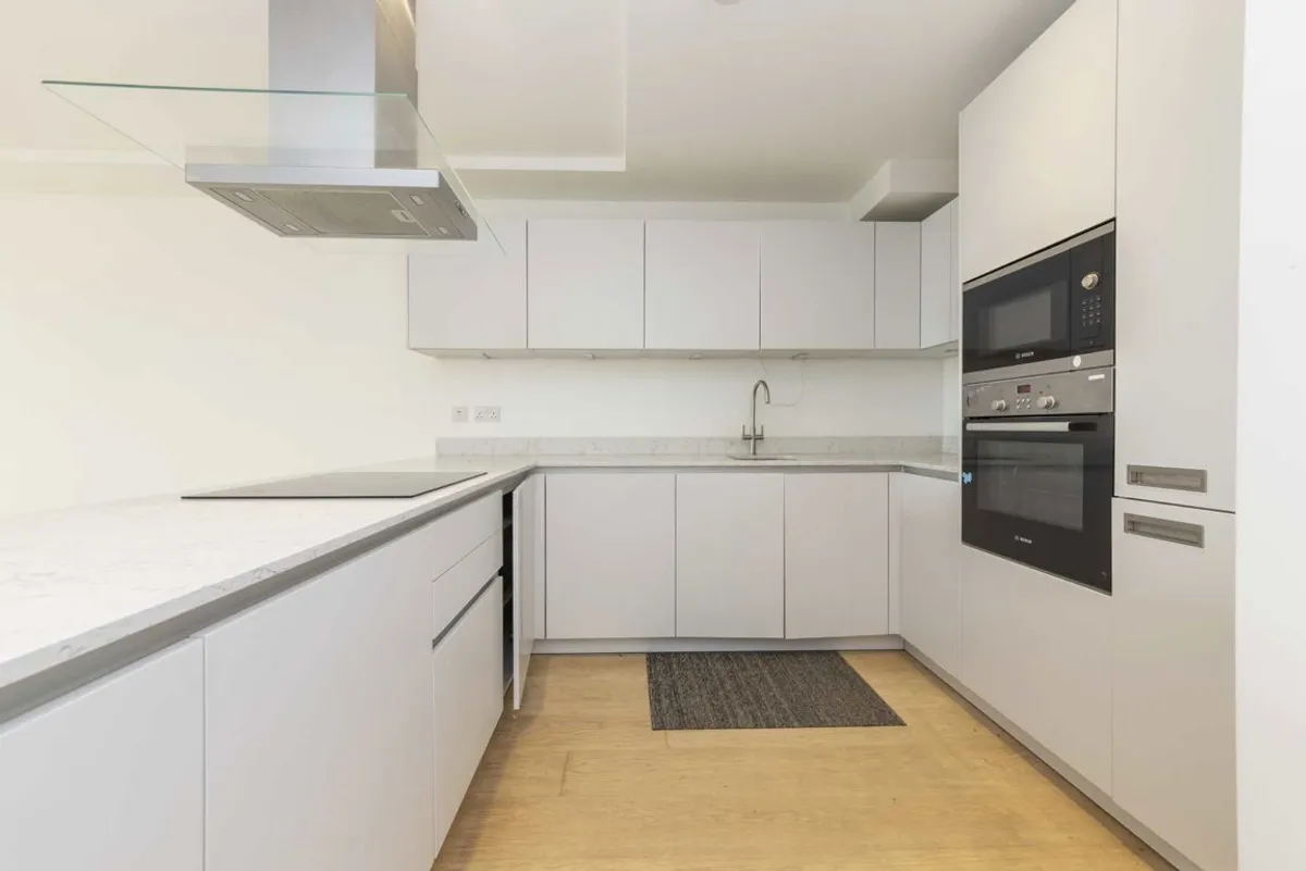 Flat Pentonville Road in Greater London