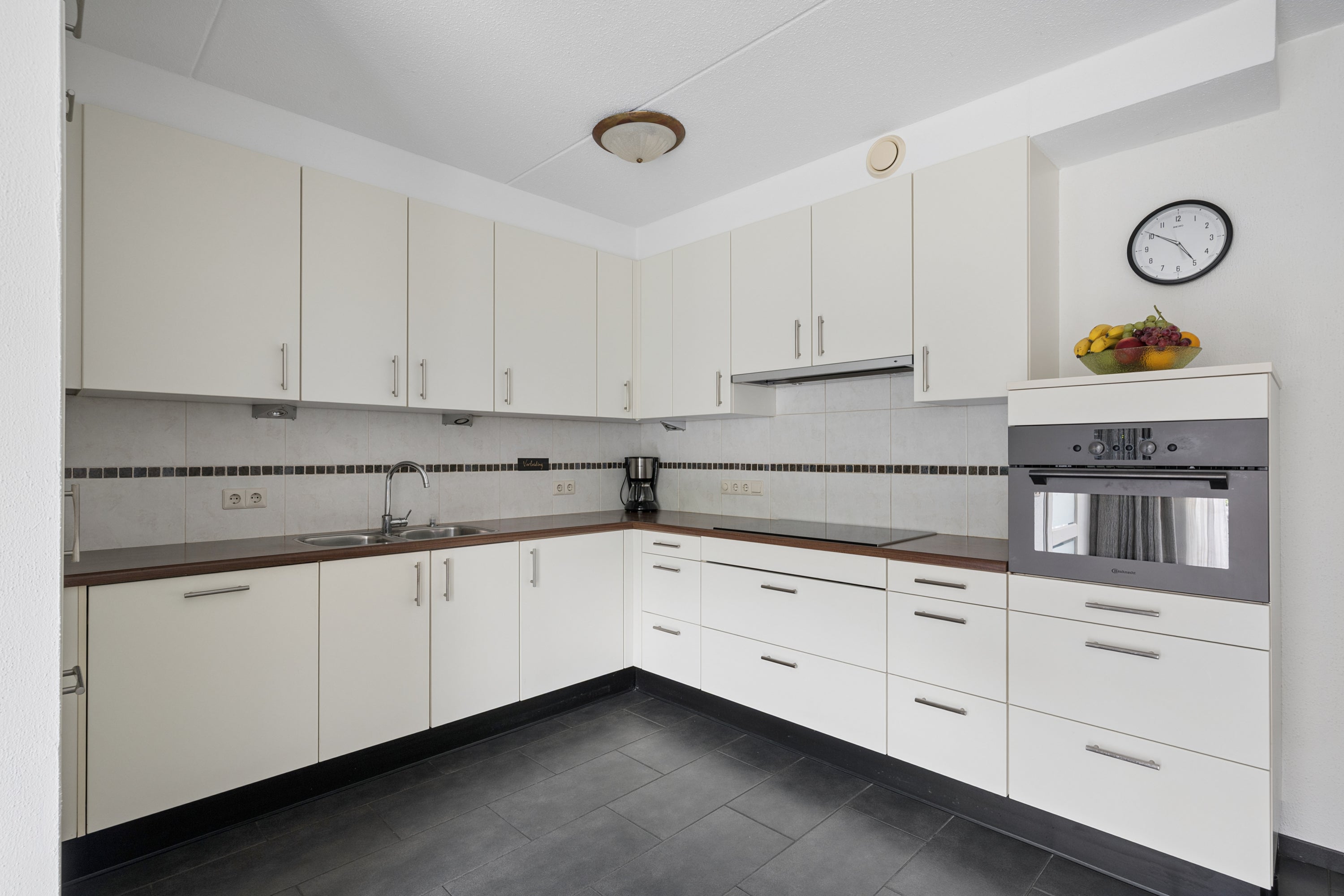 Hoekwoning te koop: Marshalldreef 12, Ede