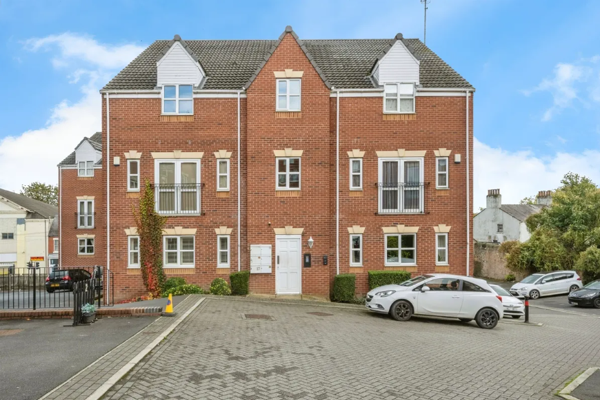 Flat Swan Court in Doncaster