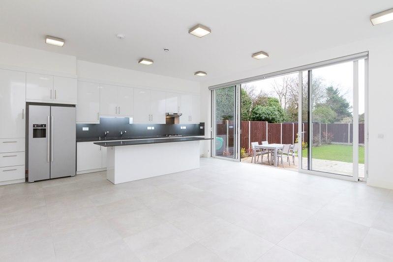 House Leopold Road in Greater London