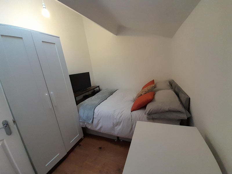 Room Warwick Place in Royal Leamington Spa