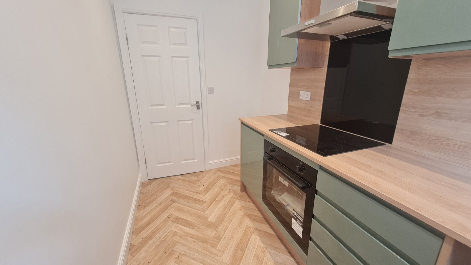 Flat Woodlands Village in Wakefield