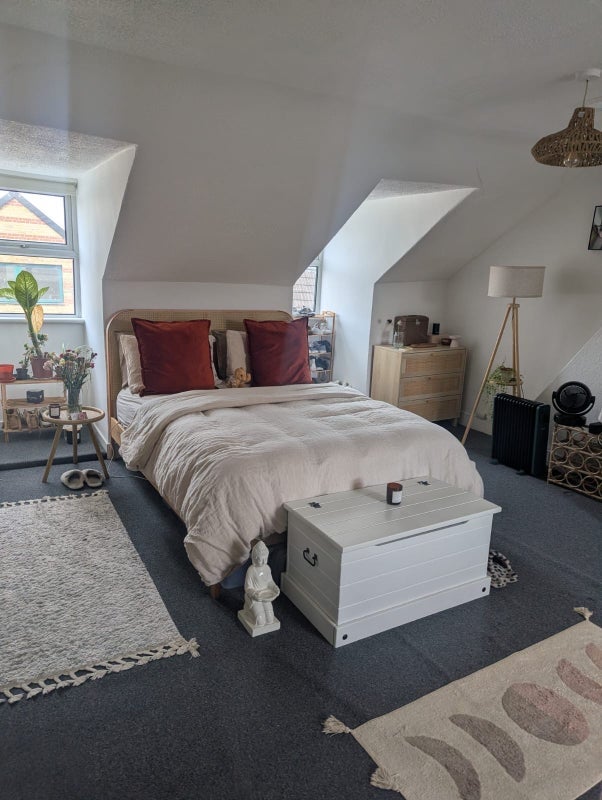 Room Warley Hill in Brentwood