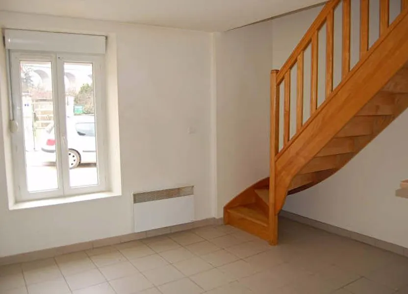 Flat Rue Casse Cou in Saint-Satur