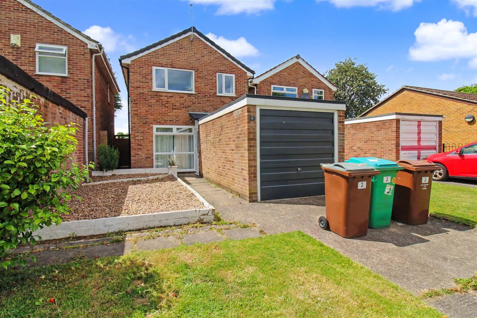 Flat Poulter Close in Nottingham