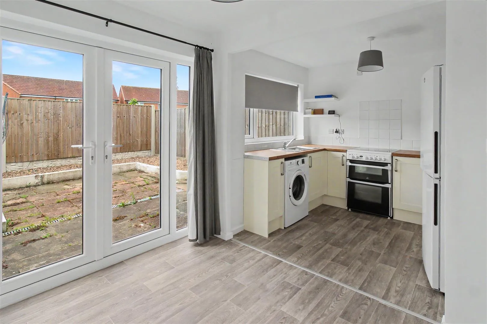 Flat Poulter Close in Nottingham