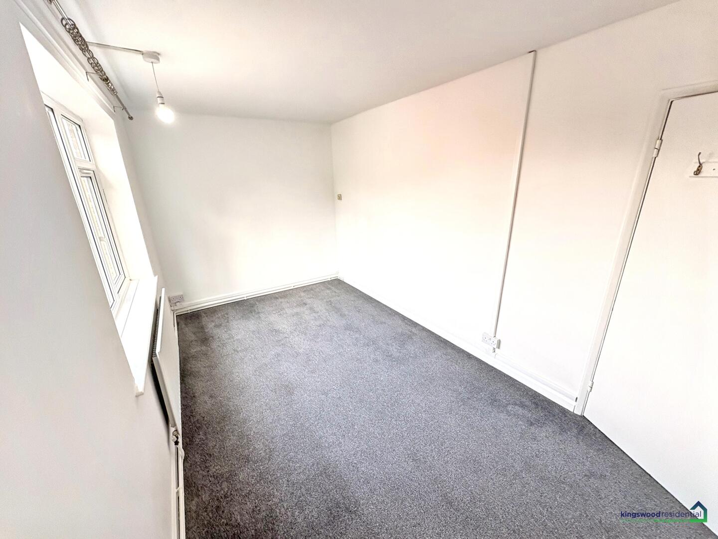 Flat Lynmouth Crescent in Nottingham