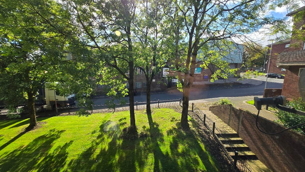 Flat Eldon Street in Chadderton