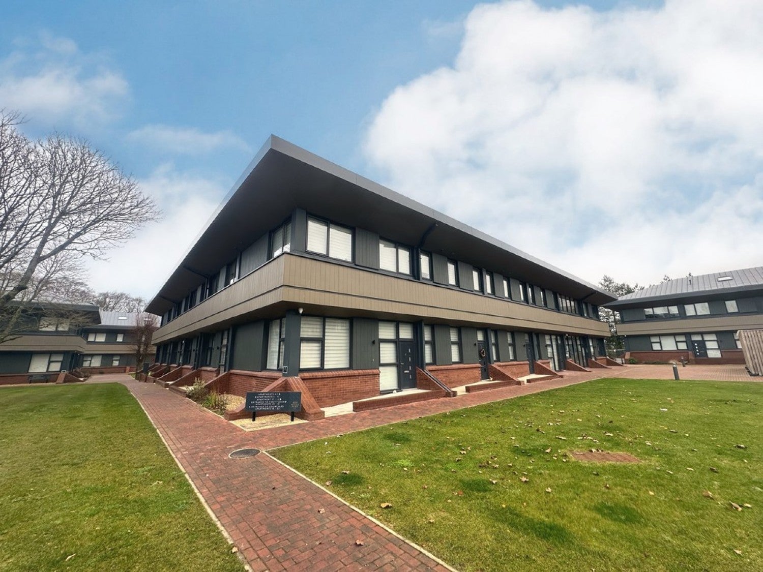 Flat Ashwood Way in Basingstoke and Deane