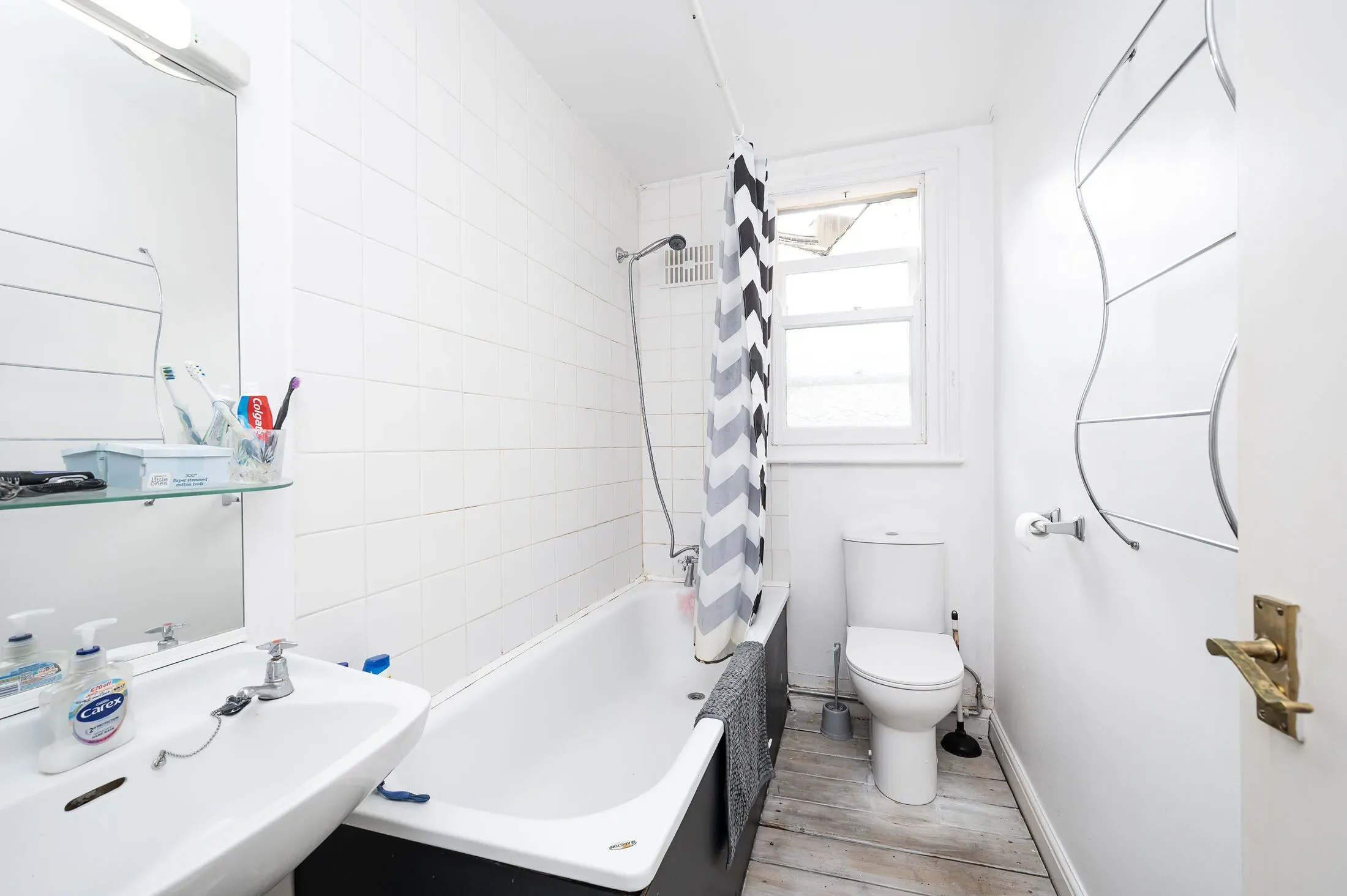 Flat Burdett Road in Greater London