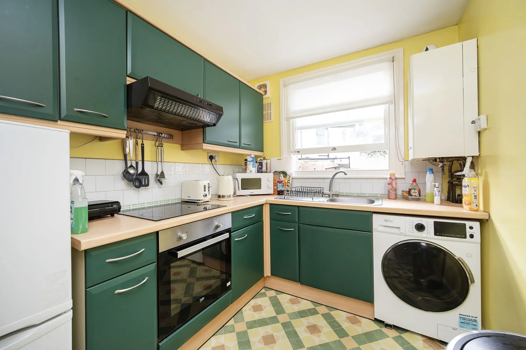 Flat Burdett Road in Greater London