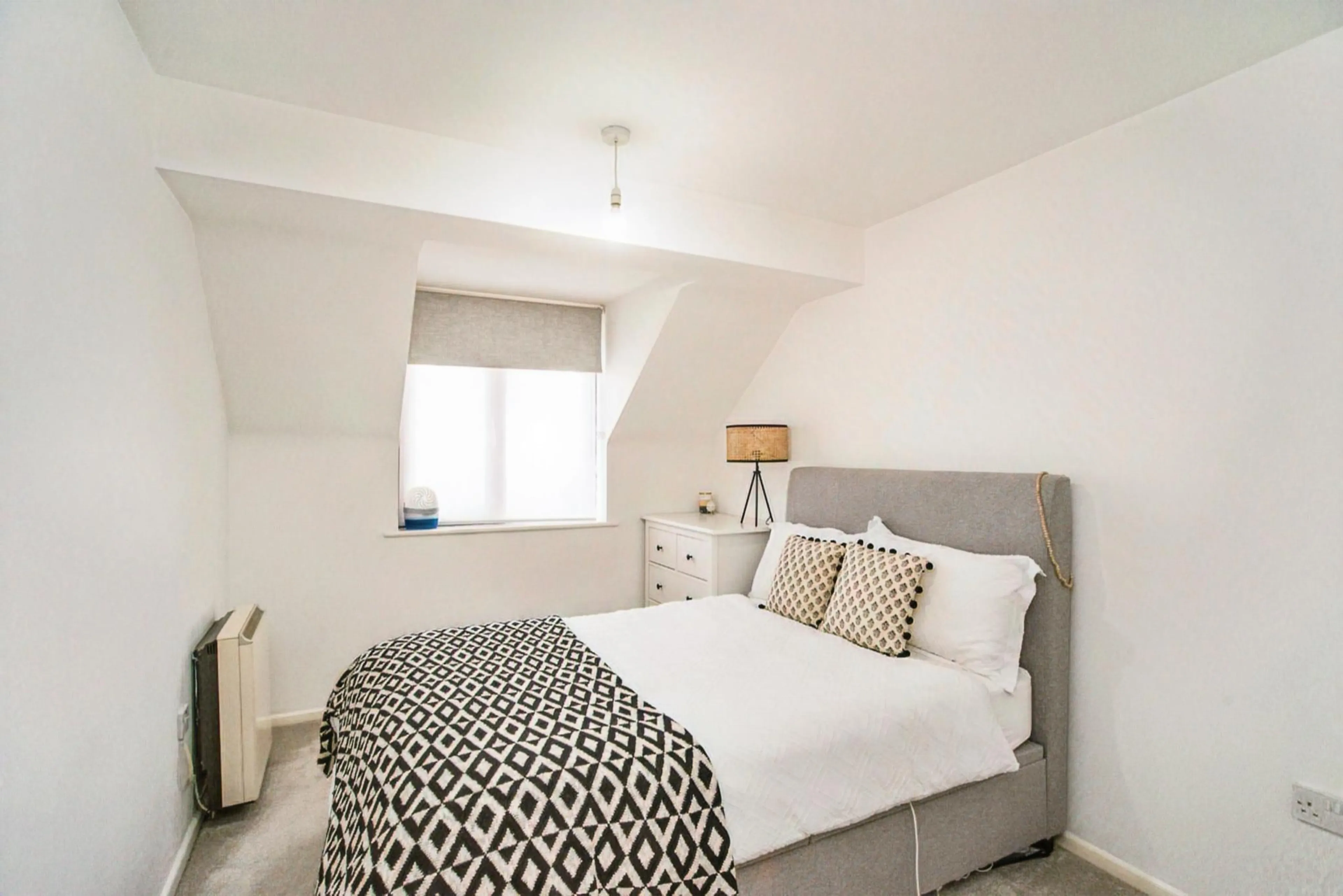 Flat Rickmansworth Road in Watford