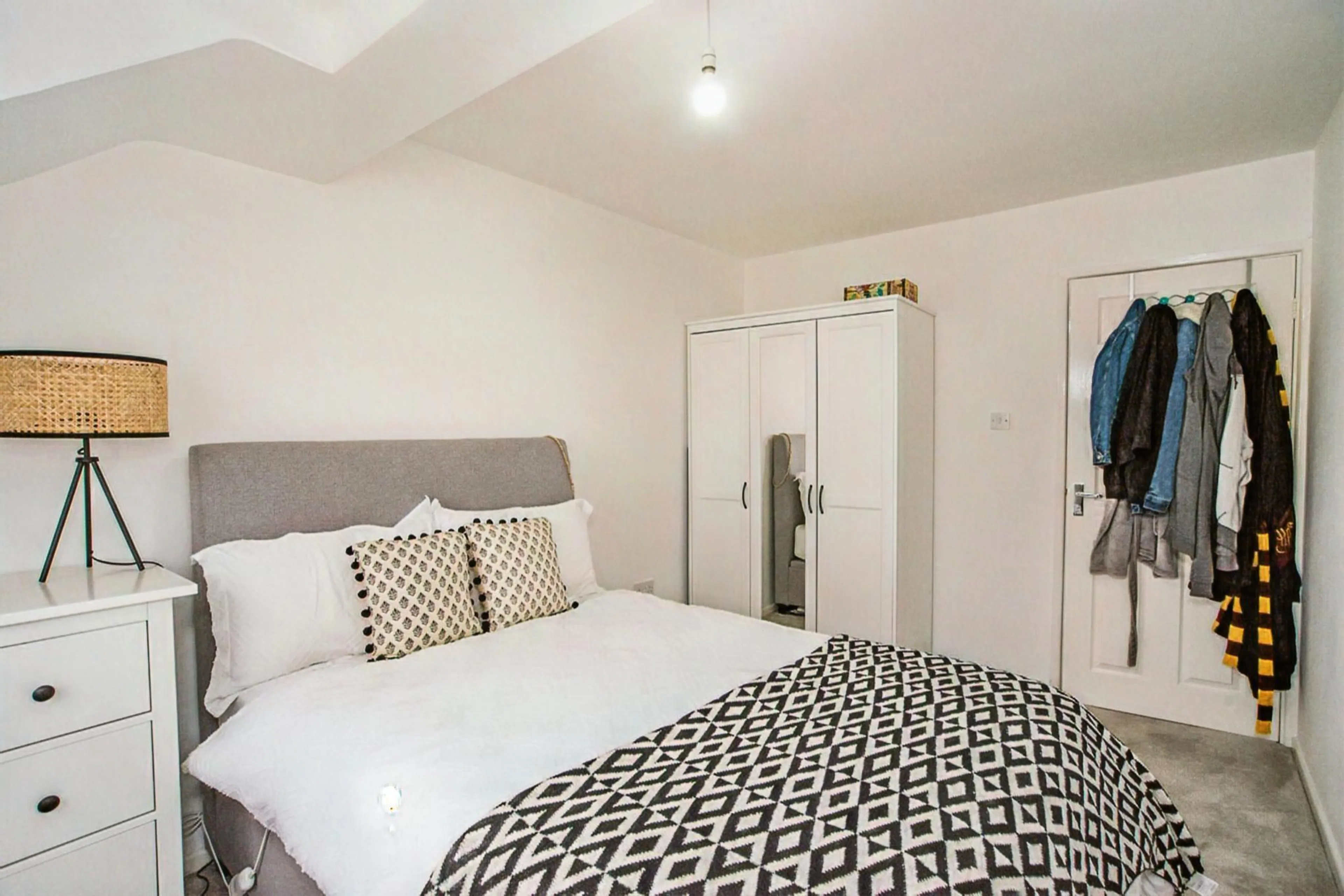 Flat Rickmansworth Road in Watford
