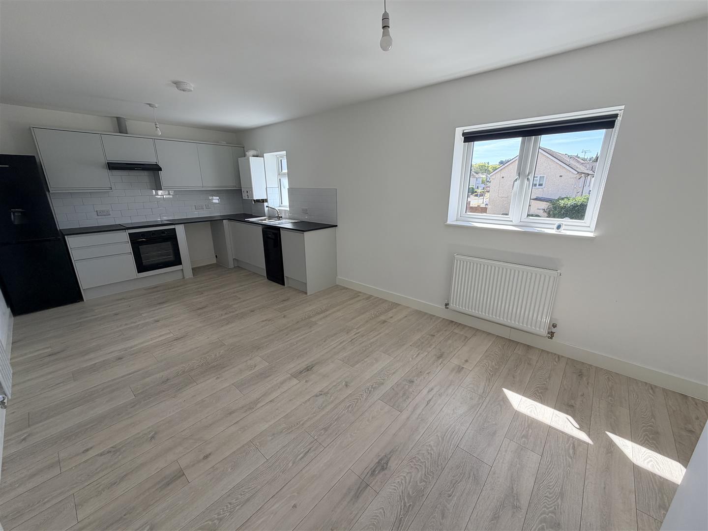 Flat Cotswold Road in Cheltenham