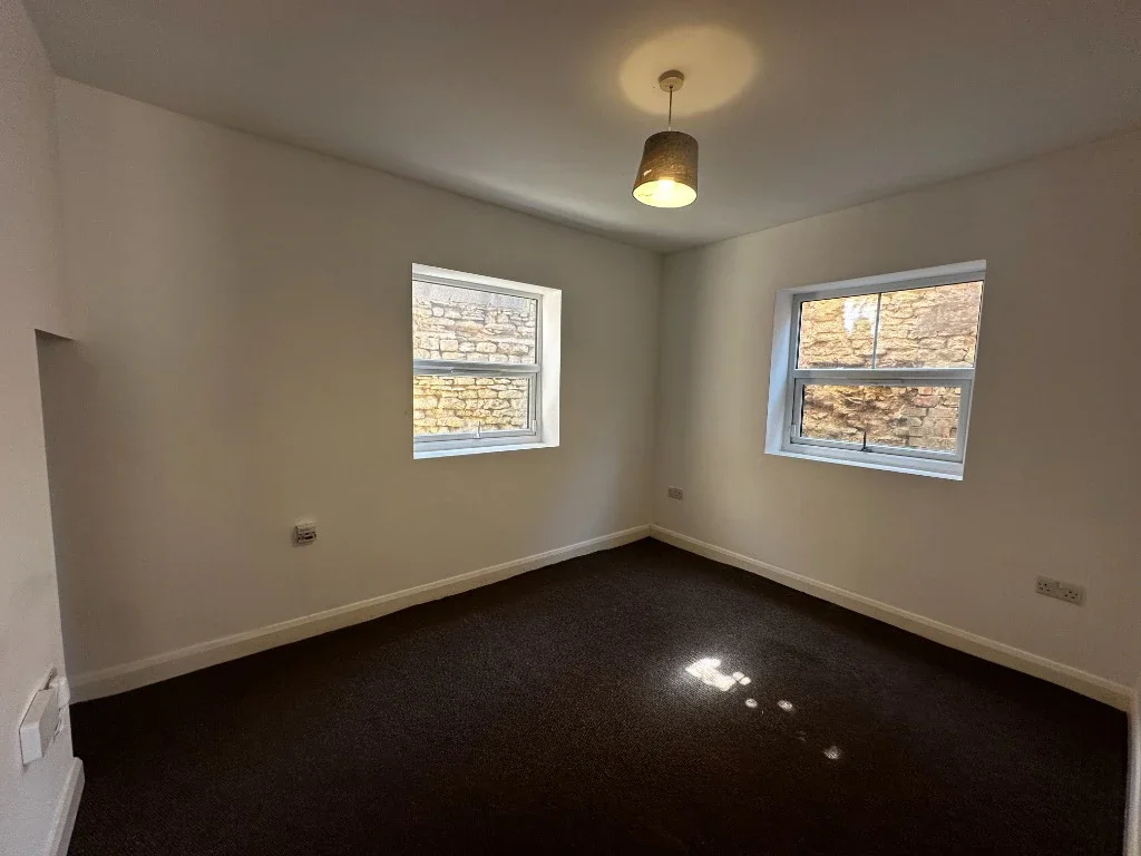 Flat Coffee Tavern Lane in Rushden