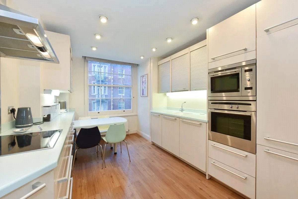 Flat George Street in City of Westminster