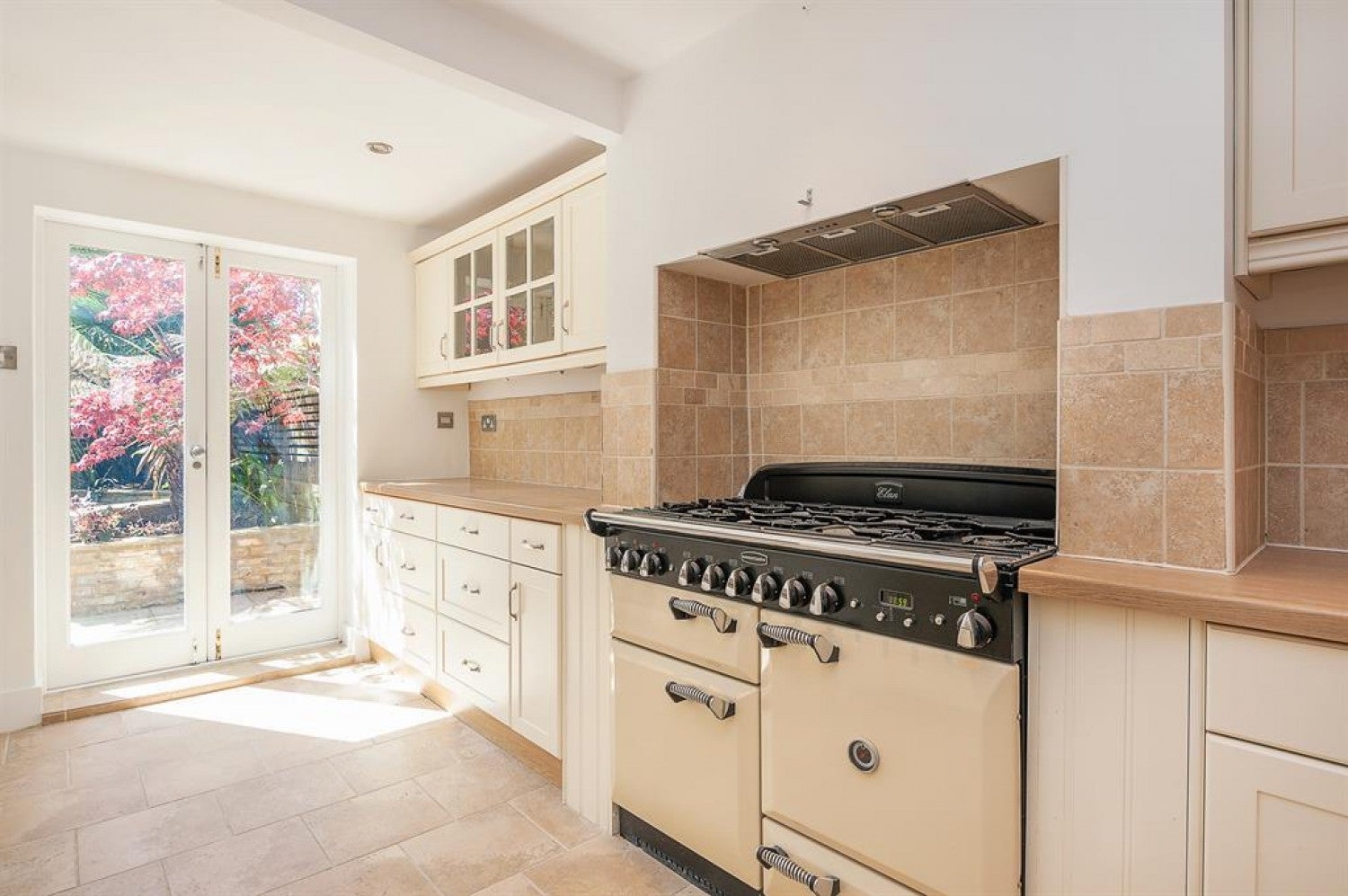 House Reedholm Villas in Greater London