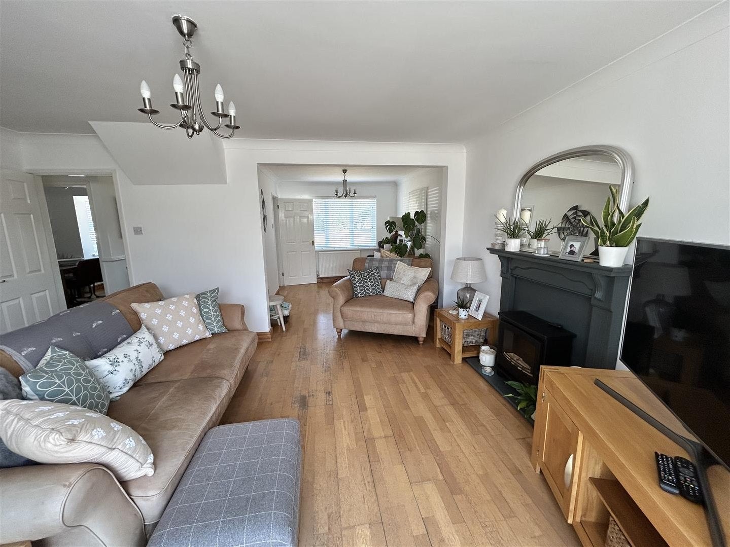 House Sandpiper Road in Llanelli
