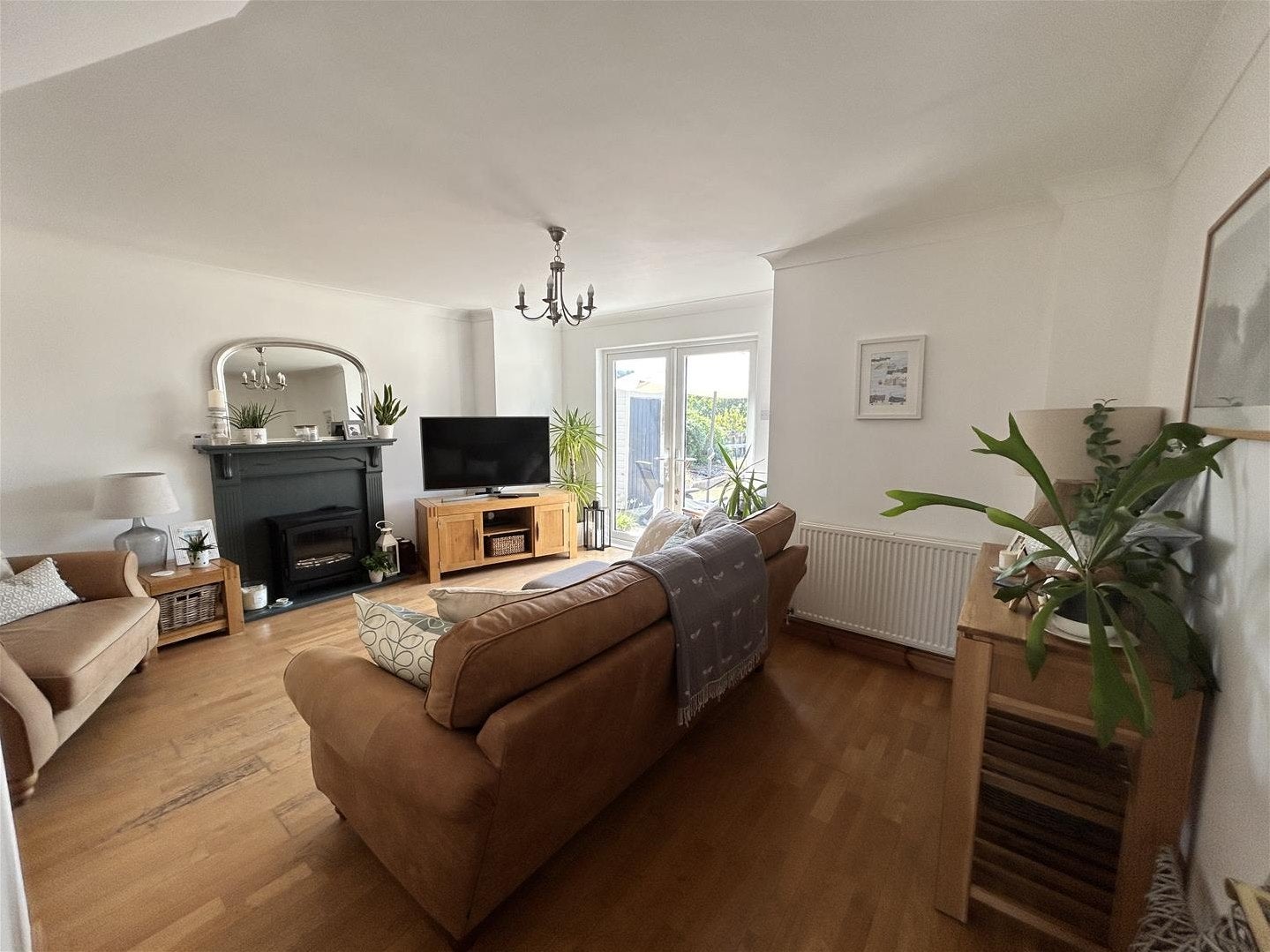 House Sandpiper Road in Llanelli