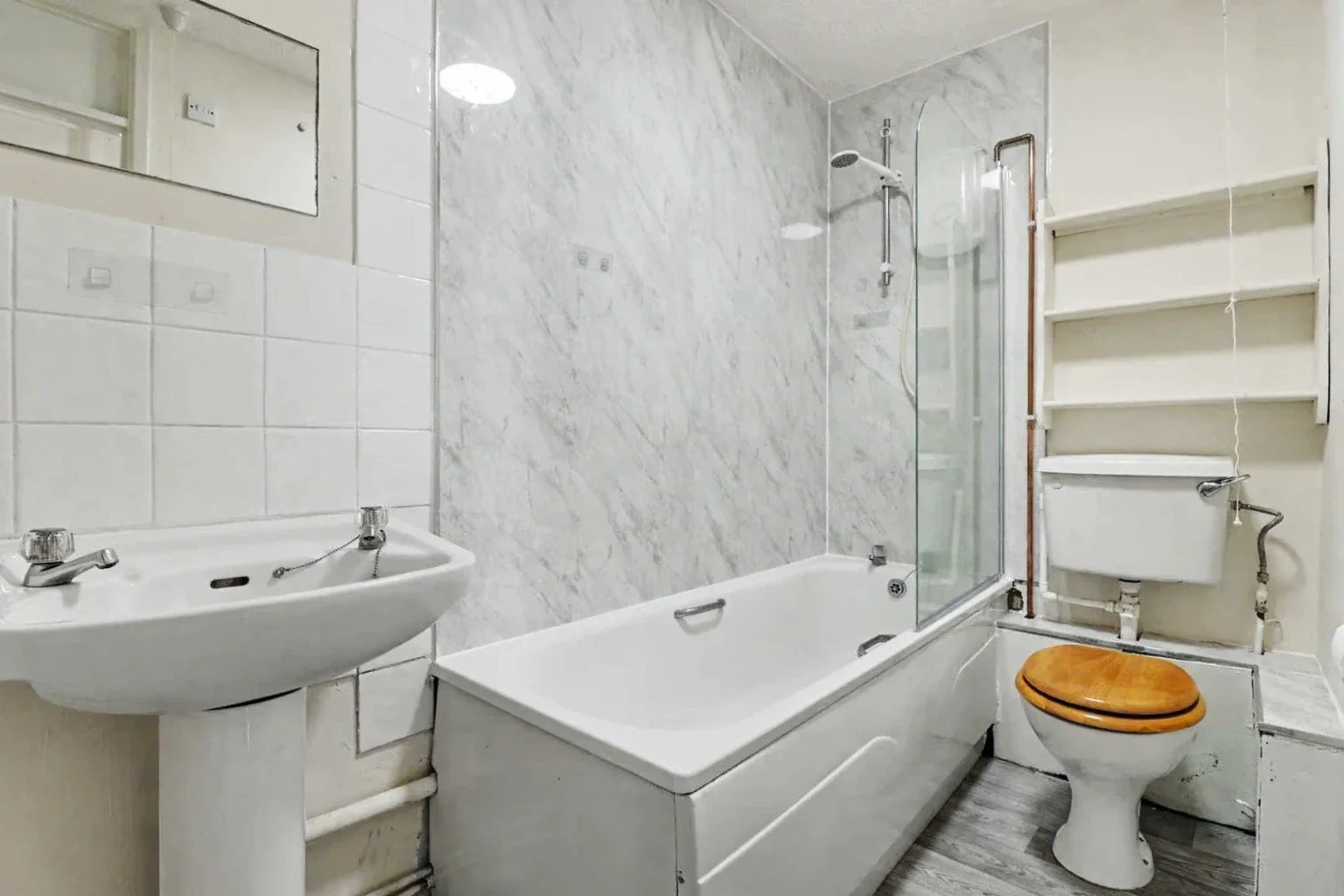 Flat Darwood West in Huntingdonshire