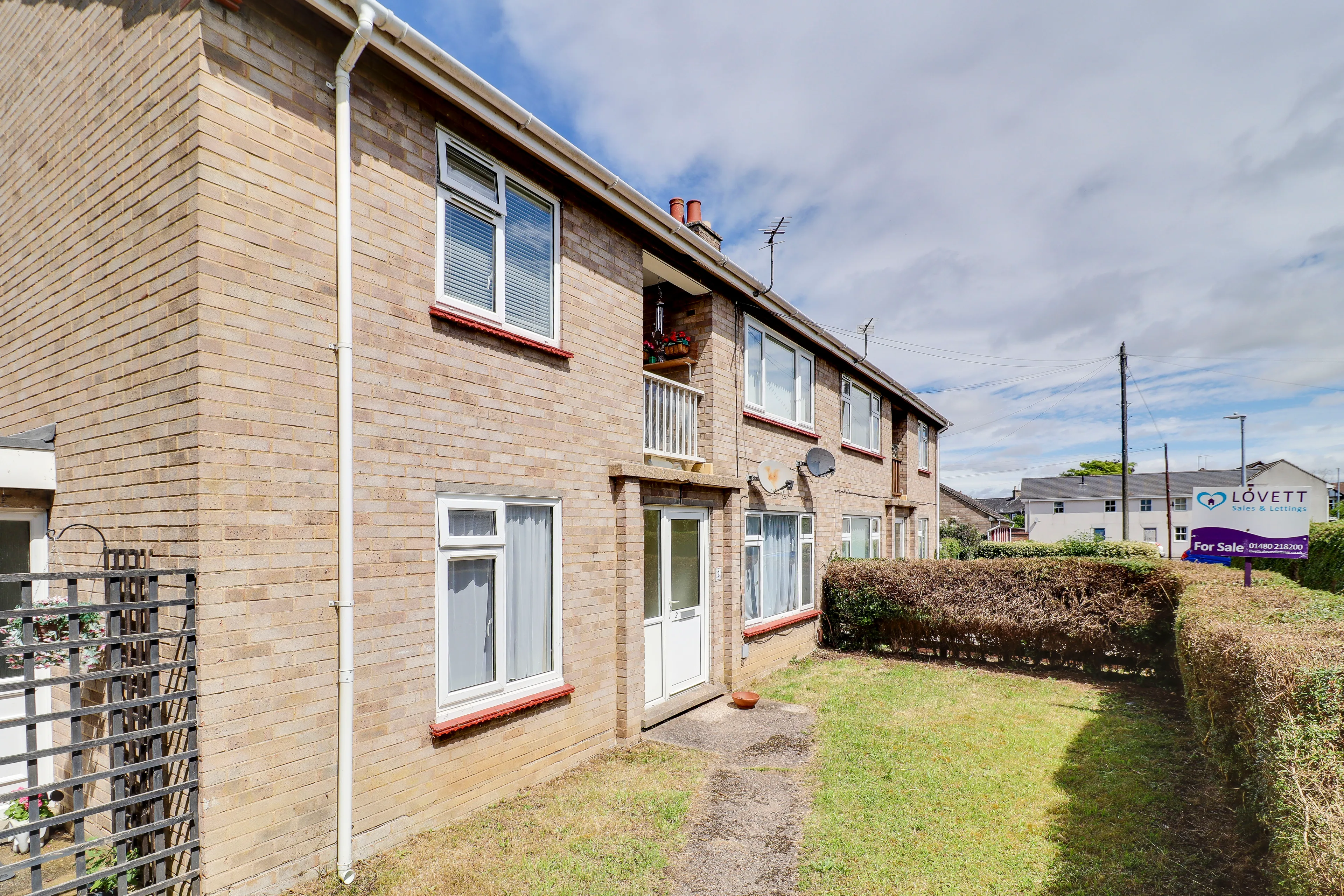 Flat Ferrars Avenue in Huntingdonshire