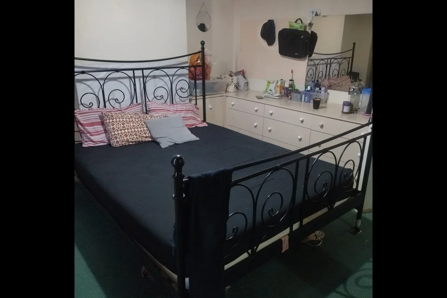 Room Whippendell Road in Watford