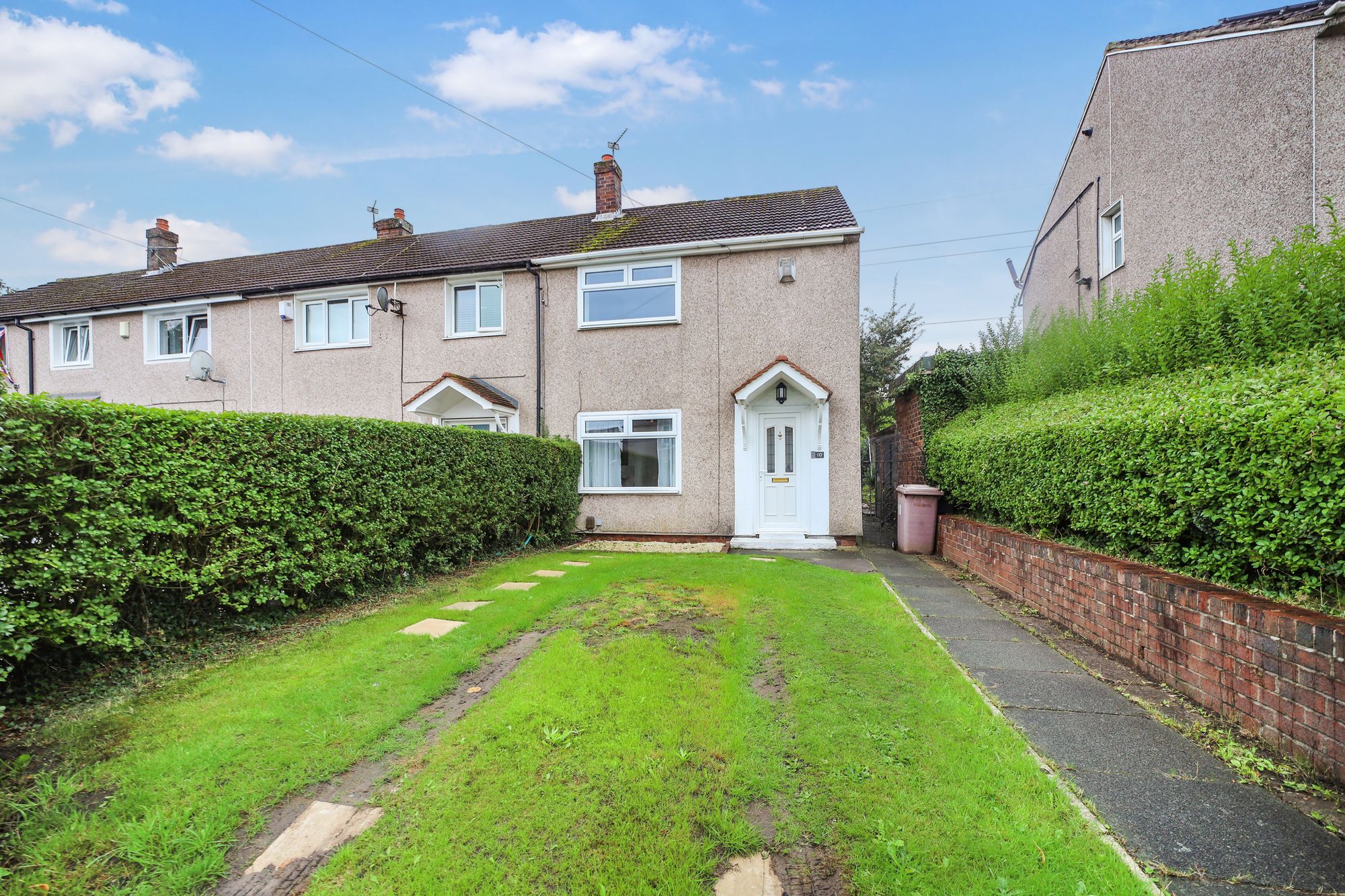 House Longridge Avenue in St Helens