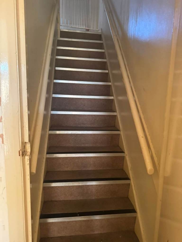 Flat Ruislip Road in Greater London