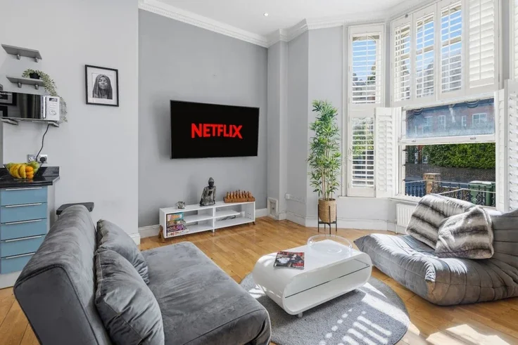 Flat Bedford Road in Greater London