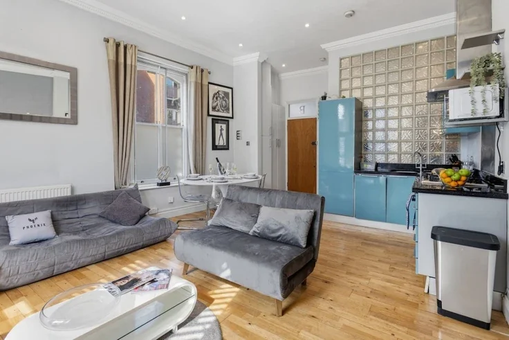Flat Bedford Road in Greater London