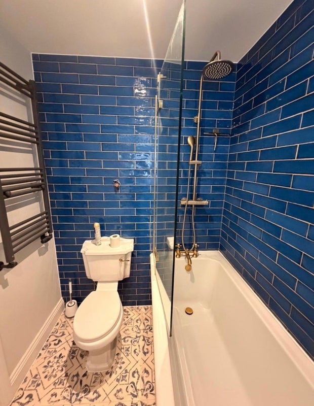 Room Westway Close in Greater London