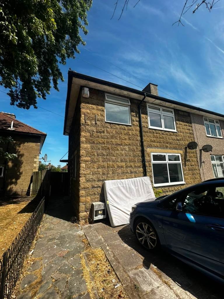 House Fieldway in Greater London