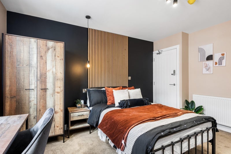 Room Hamilton Road in Nottingham