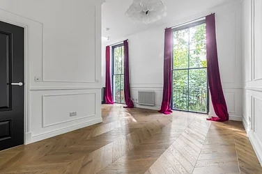 House Porchester Square in City of Westminster