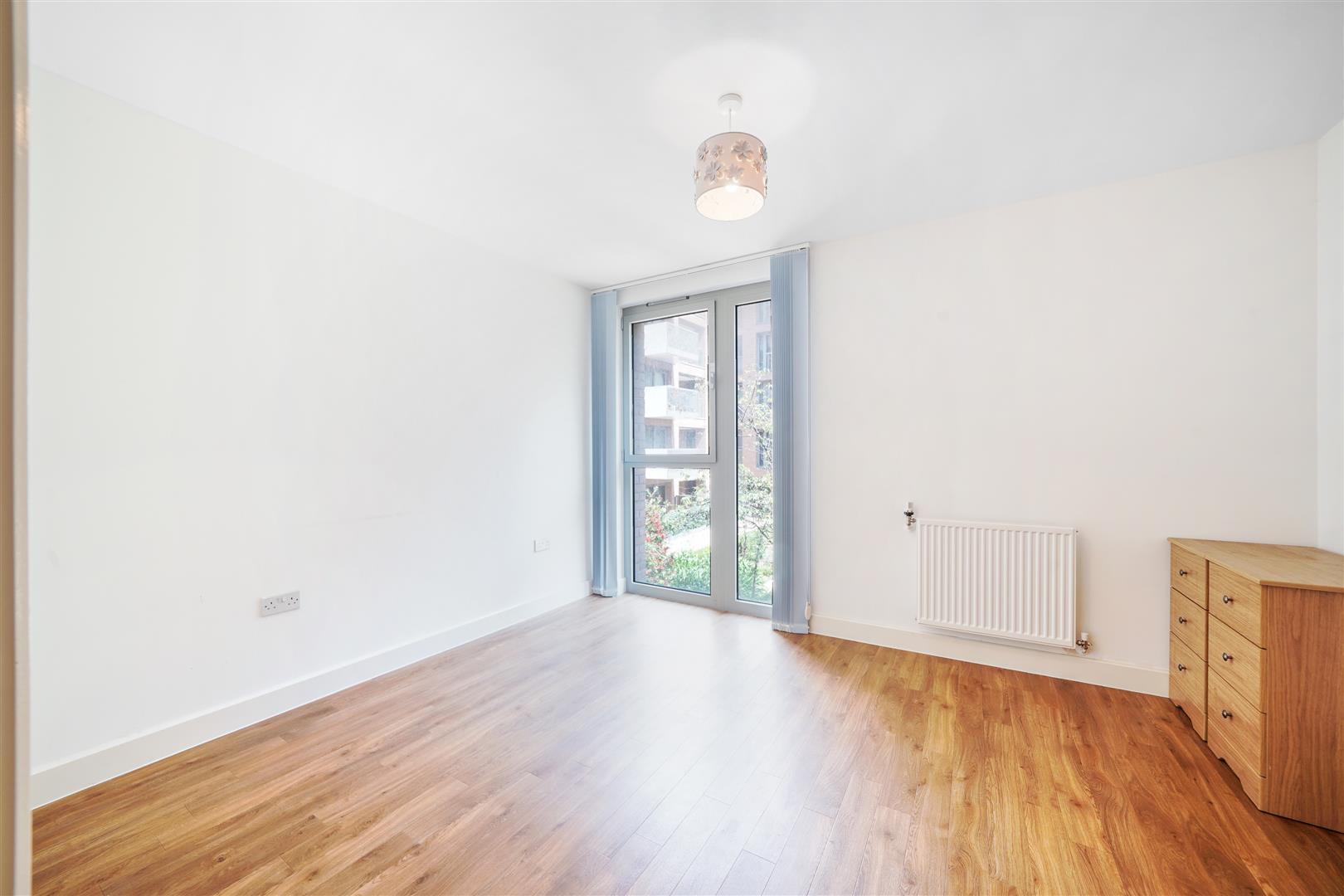 Flat Booth Road in Greater London