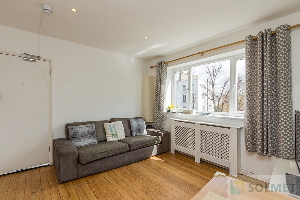 Flat Pembridge Villas in Greater London