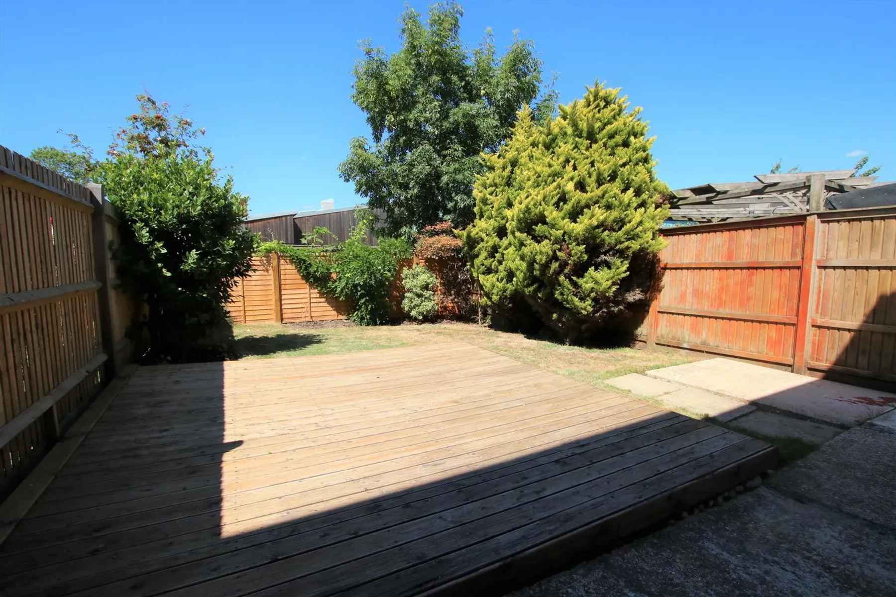 House Howlett Drive in Wealden