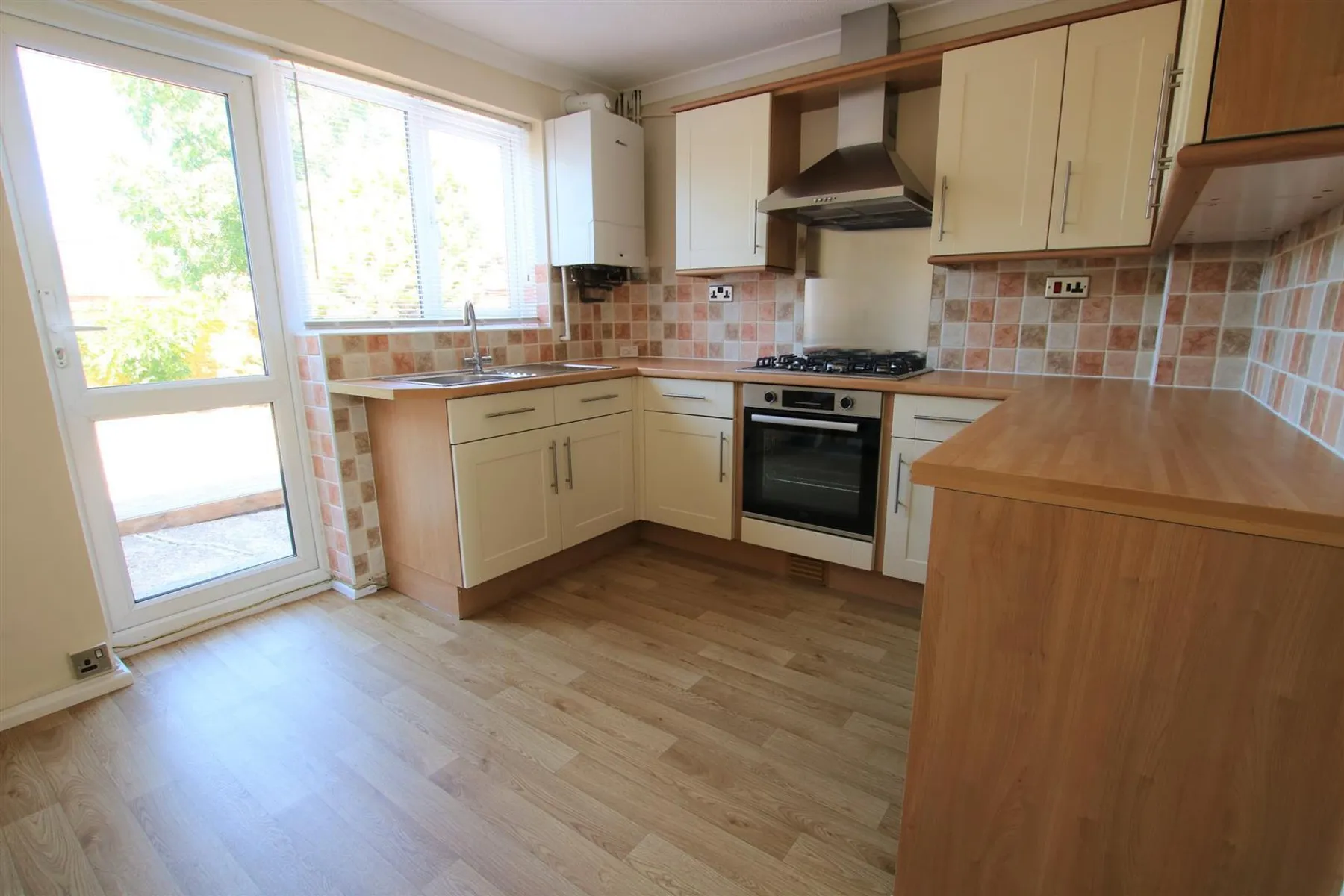 House Howlett Drive in Wealden