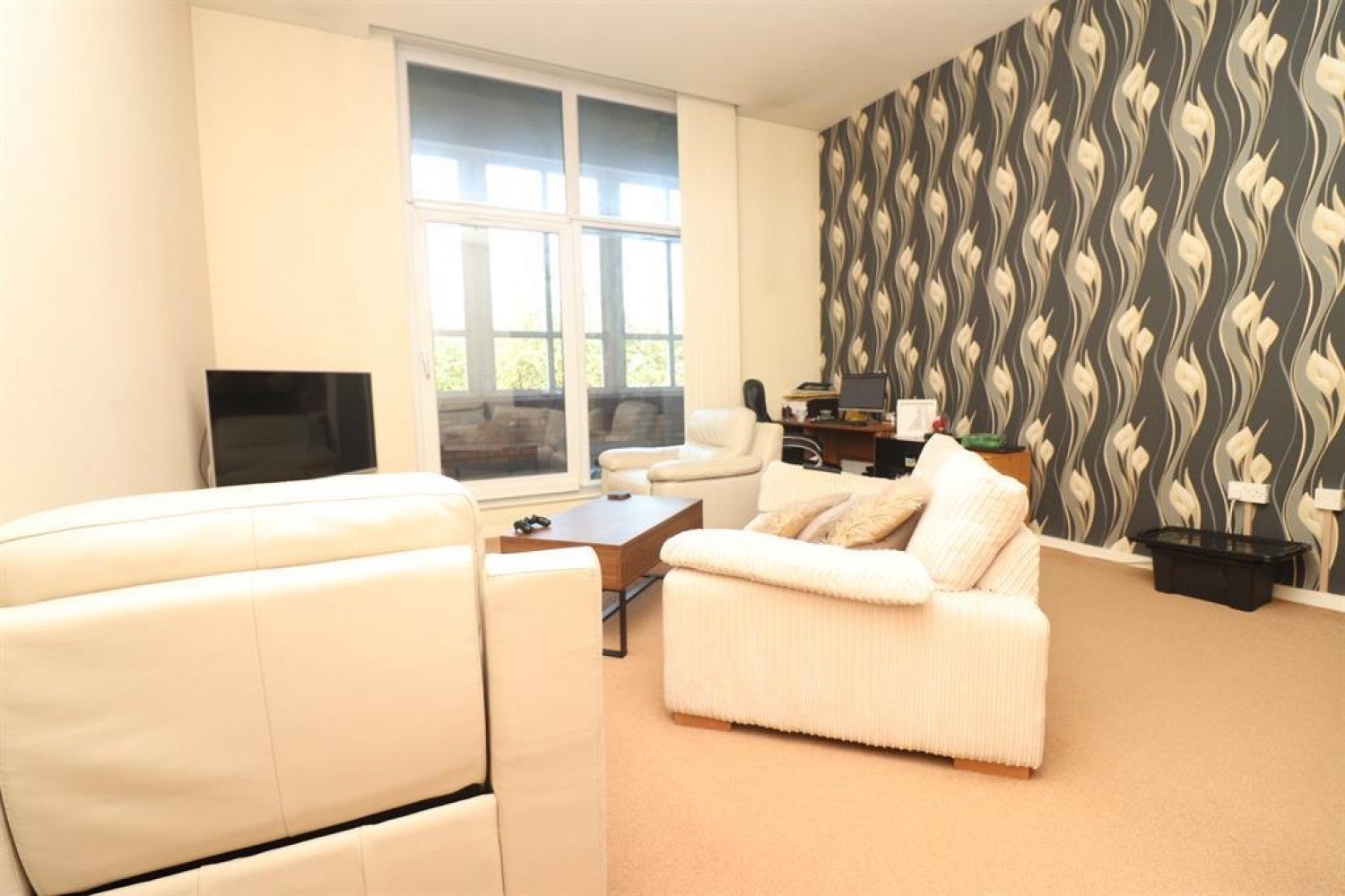 Flat Crumpsall Street in Bolton