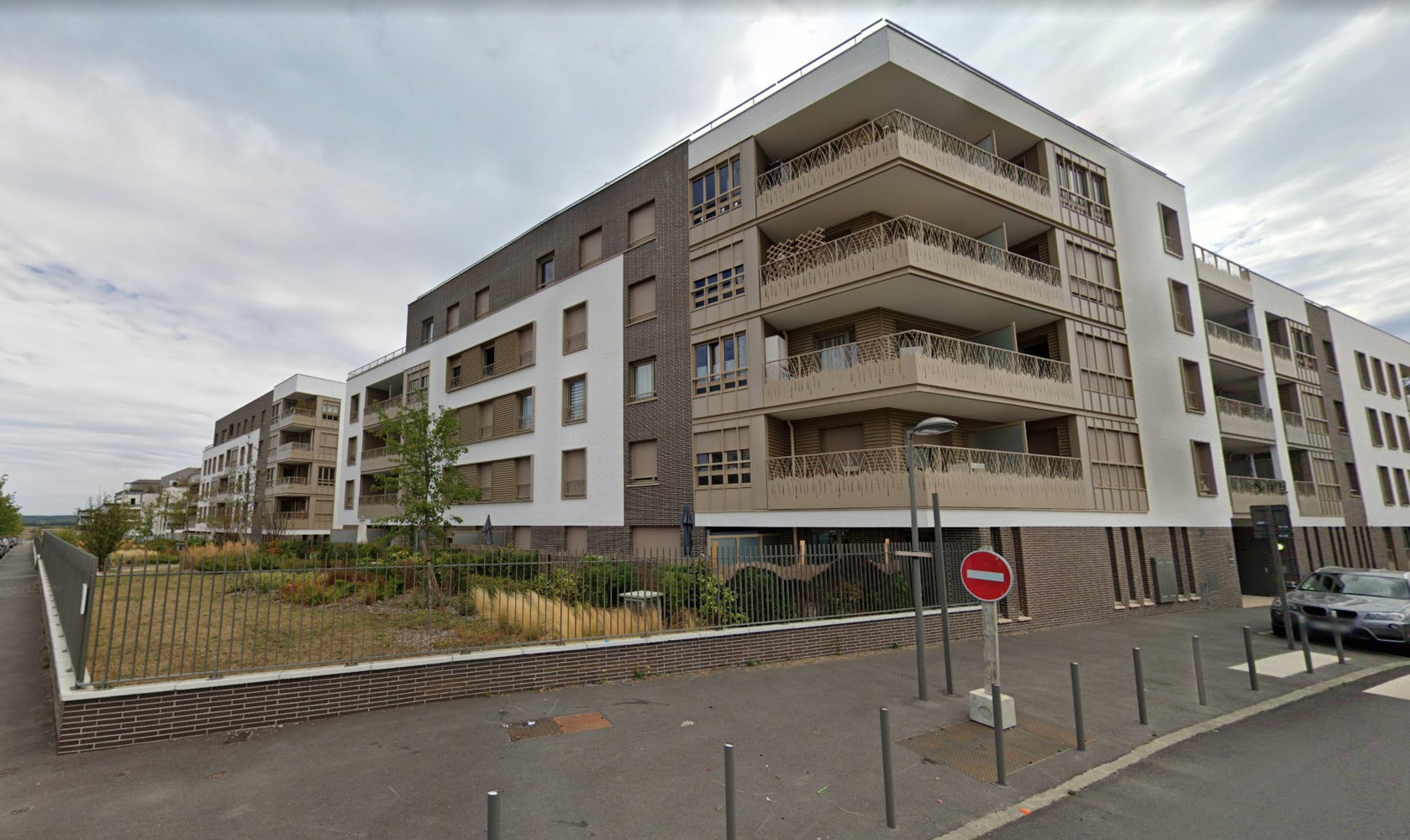 Flat Allée Louis Blériot in Saint-Cyr-l'École