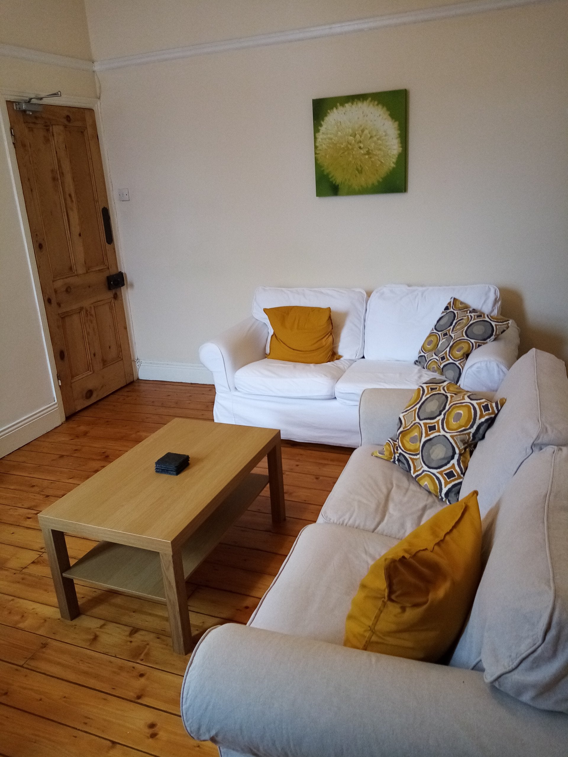 Flat Hazelwood Avenue in Newcastle upon Tyne