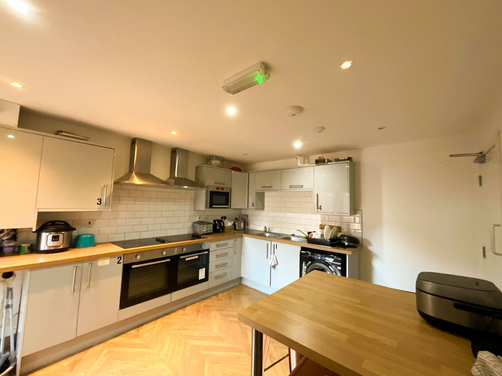 Room Mansfield Road in Doncaster